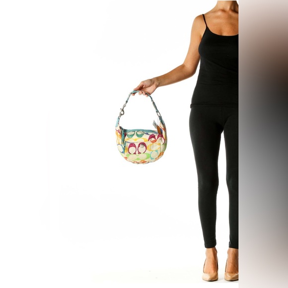 UPDATED Coach
Multicolor logo hobo Shoulder Bag medium great condition - Picture 12 of 13